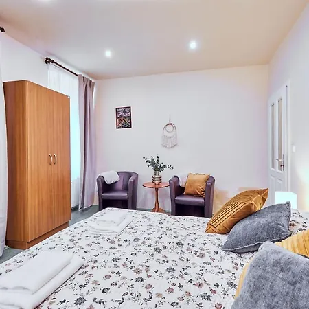 Weber 3* Český Krumlov